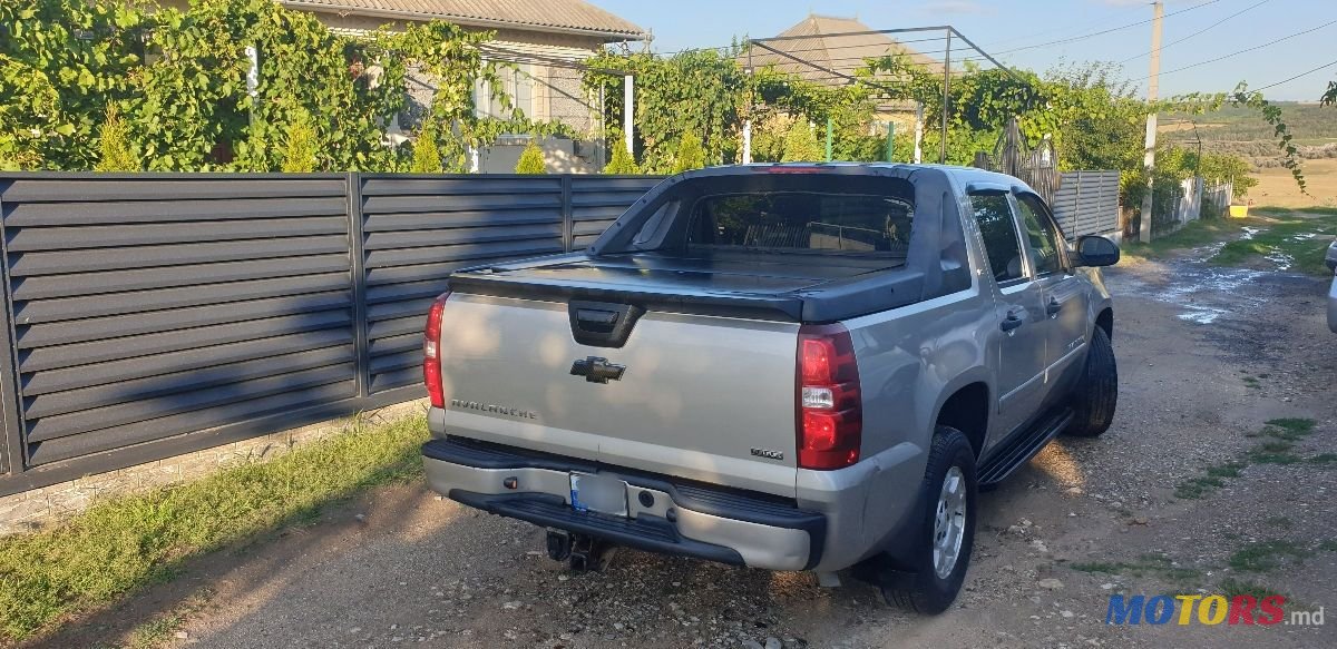 2009' Chevrolet Avalanche photo #4