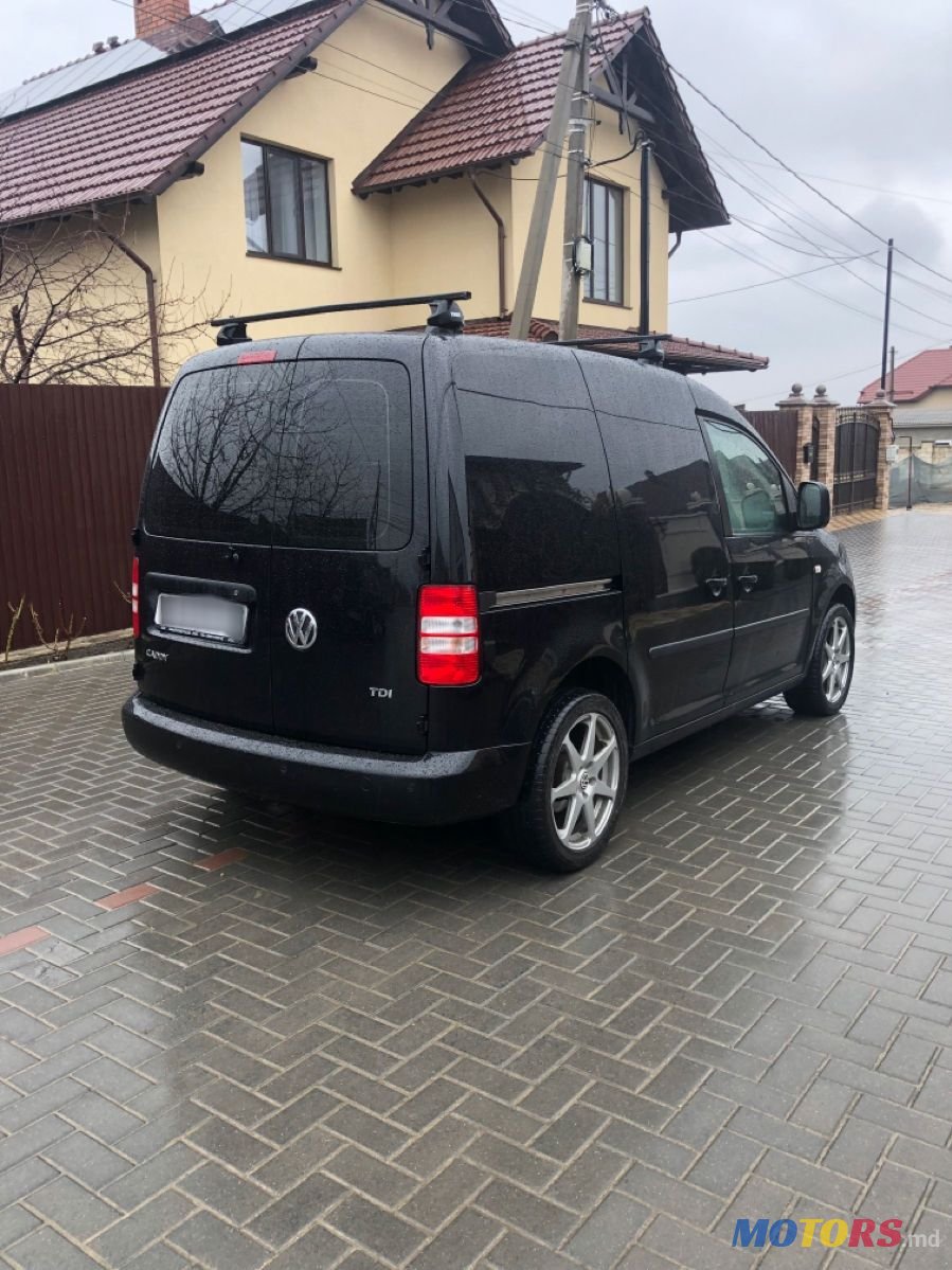 2015' Volkswagen Caddy photo #4