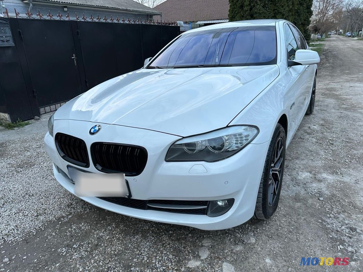 2012' BMW 5 Series photo #4