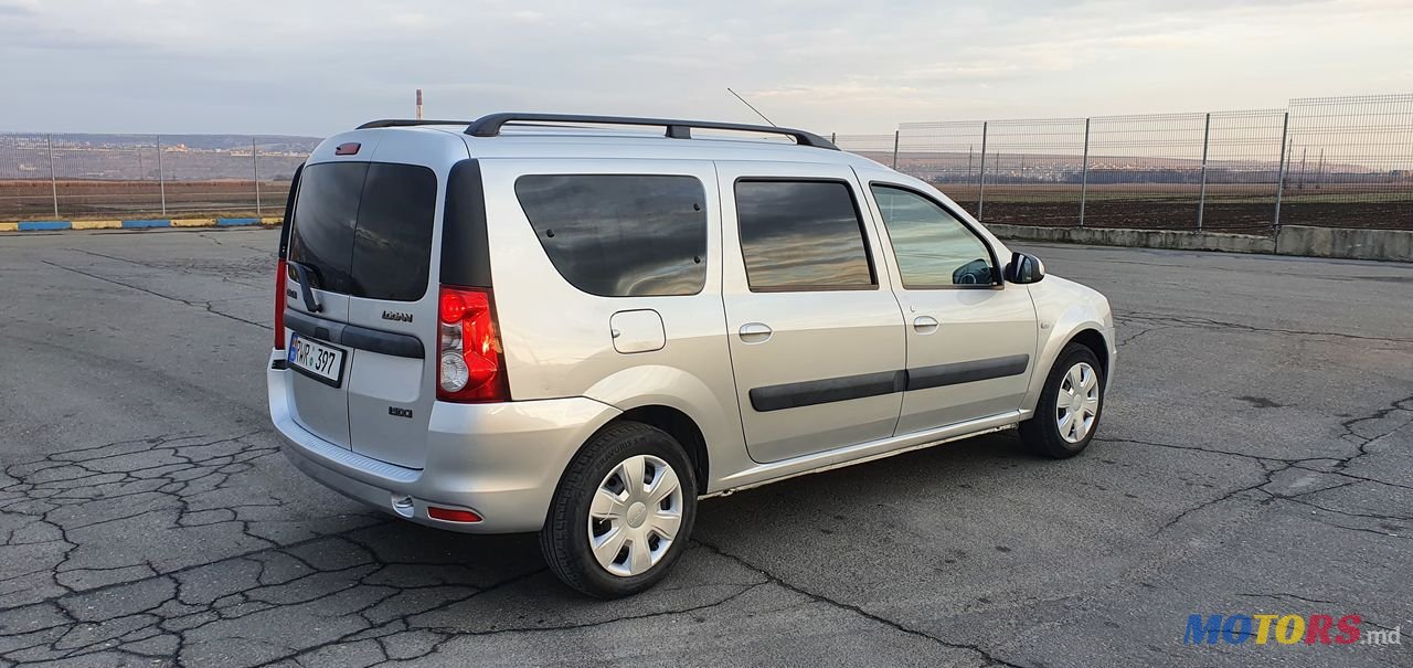 2012' Dacia Logan Mcv photo #1