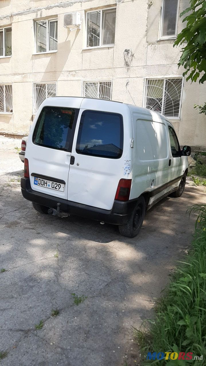 2003' Peugeot Partner photo #1