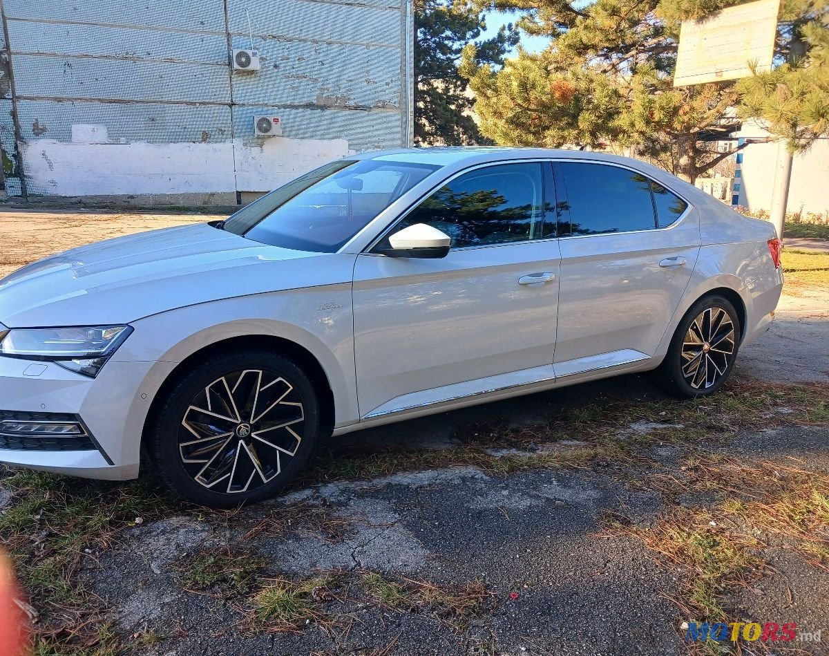 2020' Skoda Superb photo #4