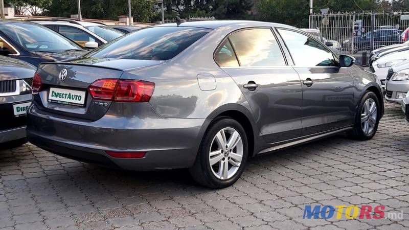 2013' Volkswagen Jetta photo #2