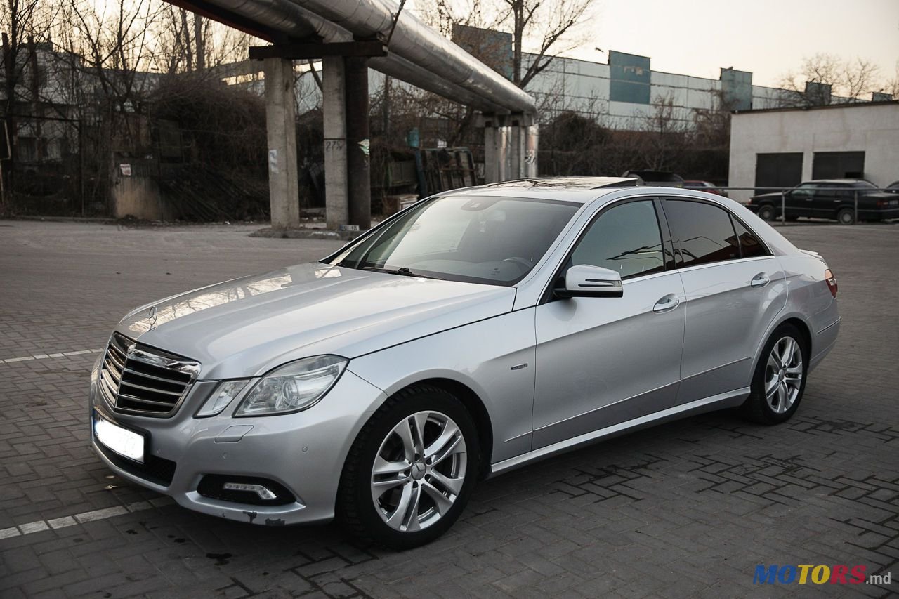 2009' Mercedes-Benz E Класс photo #1
