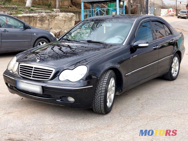 2002' Mercedes-Benz C Класс photo #1