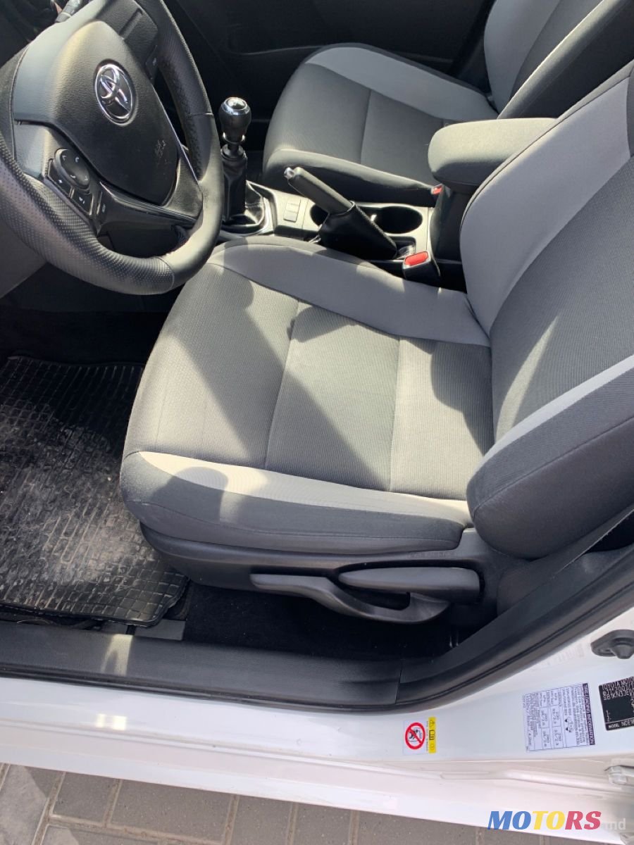2017' Toyota Auris photo #6