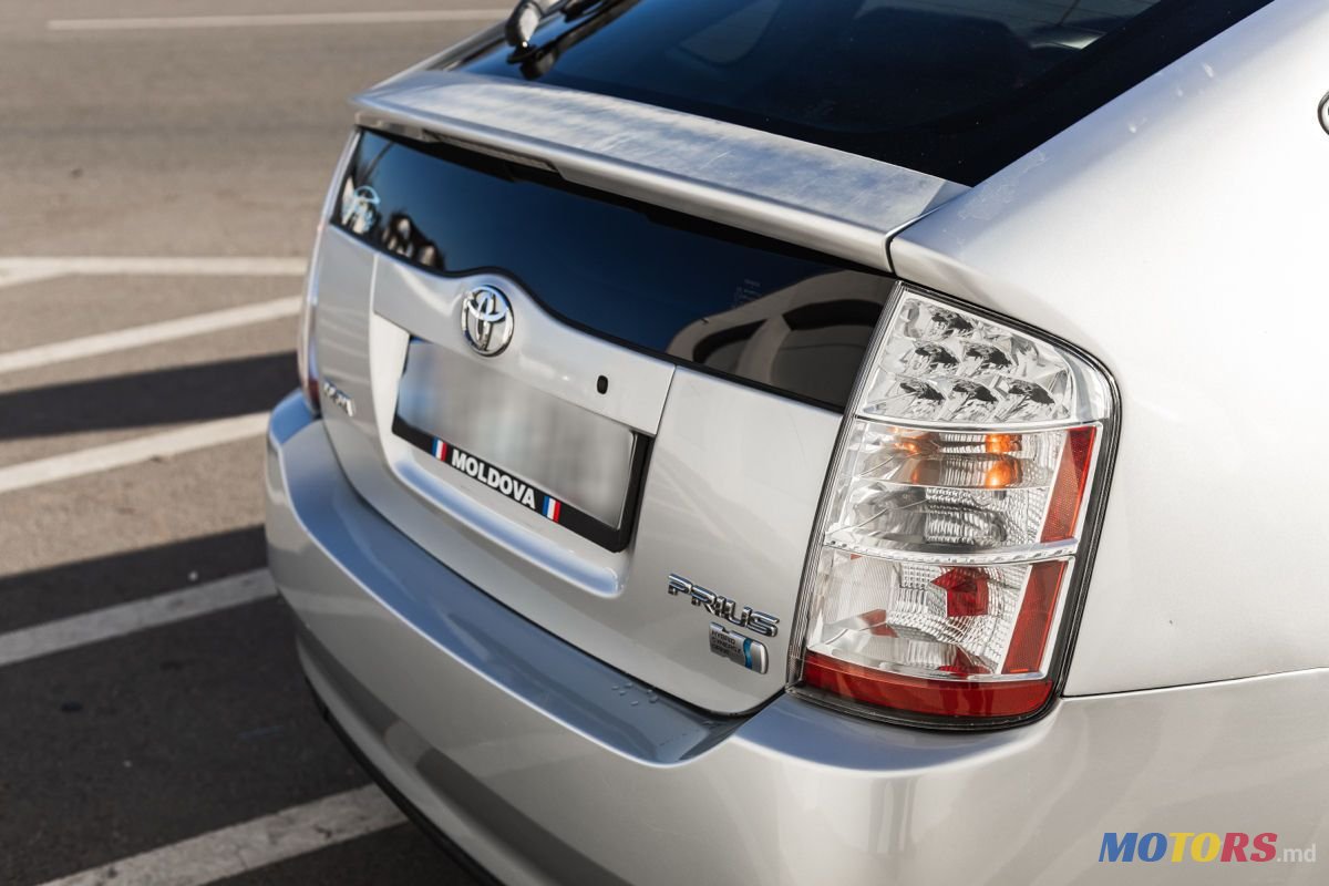 2008' Toyota Prius photo #6