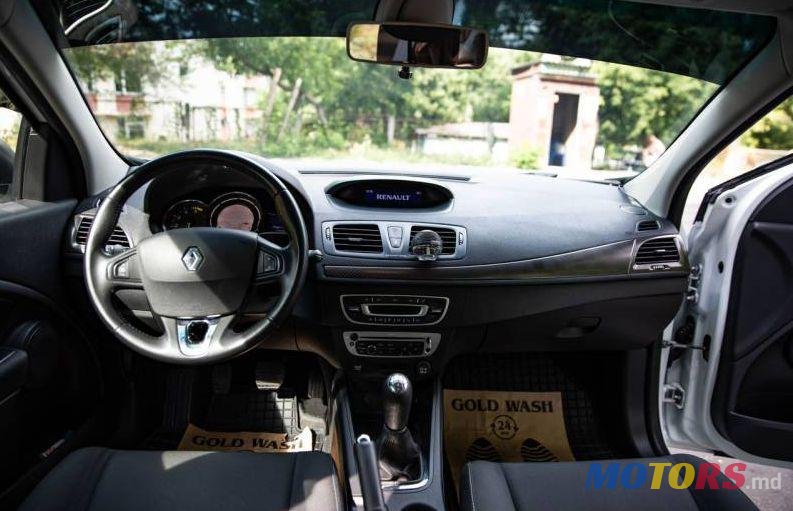 2013' Renault Megane photo #1