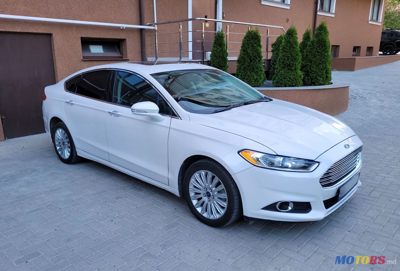 2014' Ford Fusion photo #2