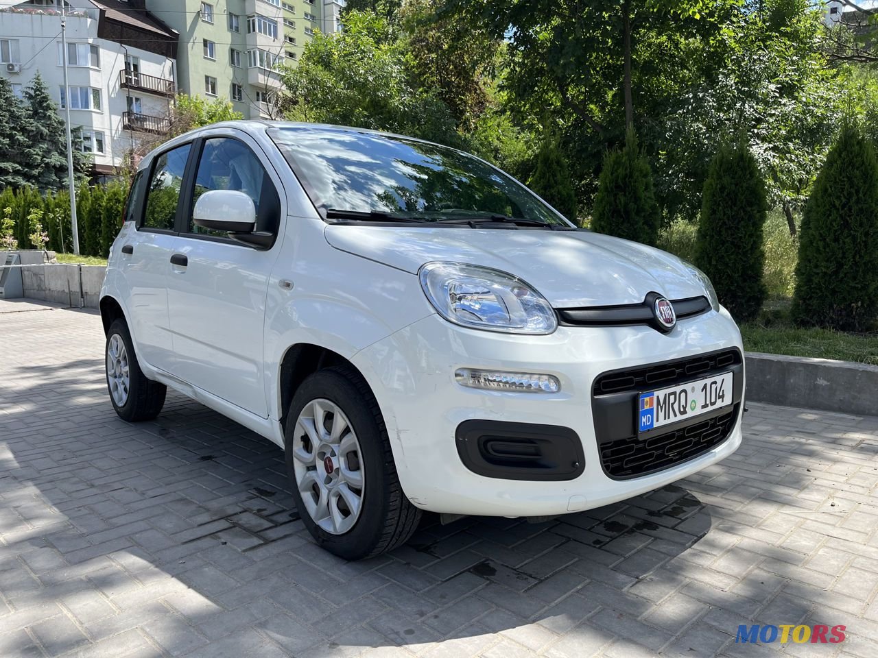 2015' Fiat Panda photo #1