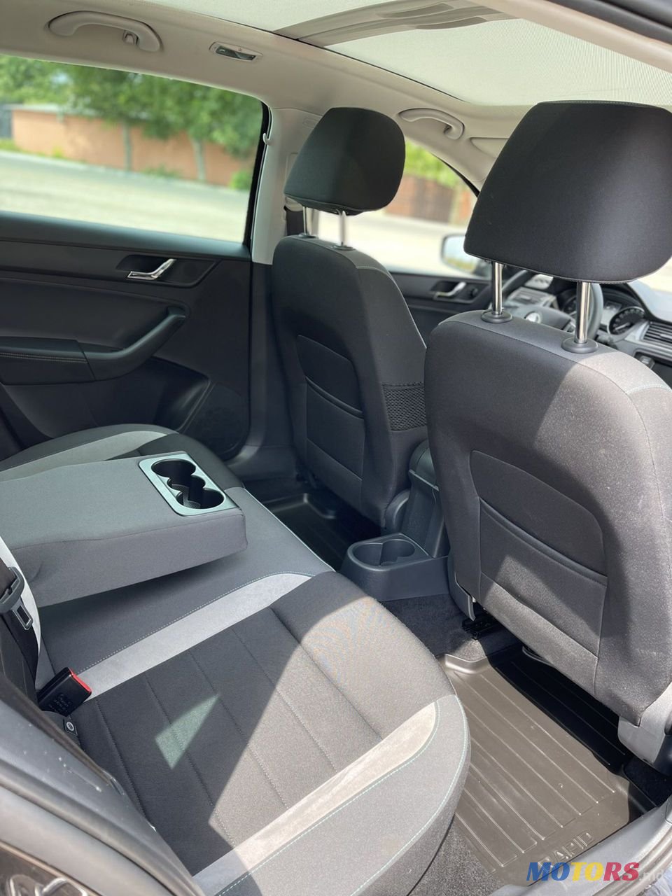 2016' Skoda Rapid photo #6