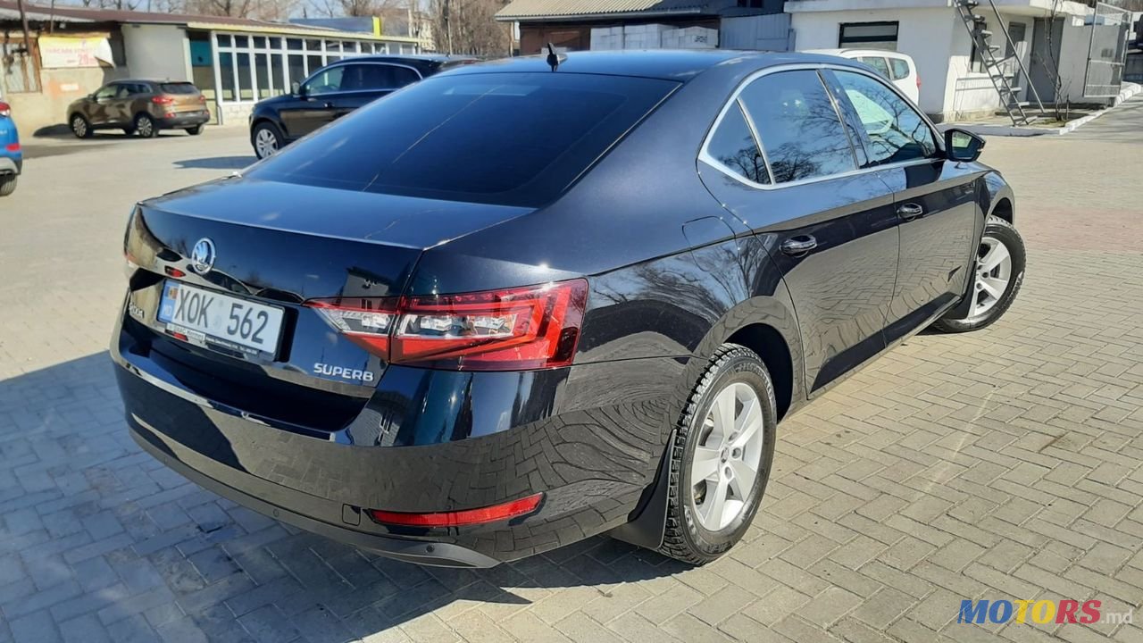 2017' Skoda Superb photo #3