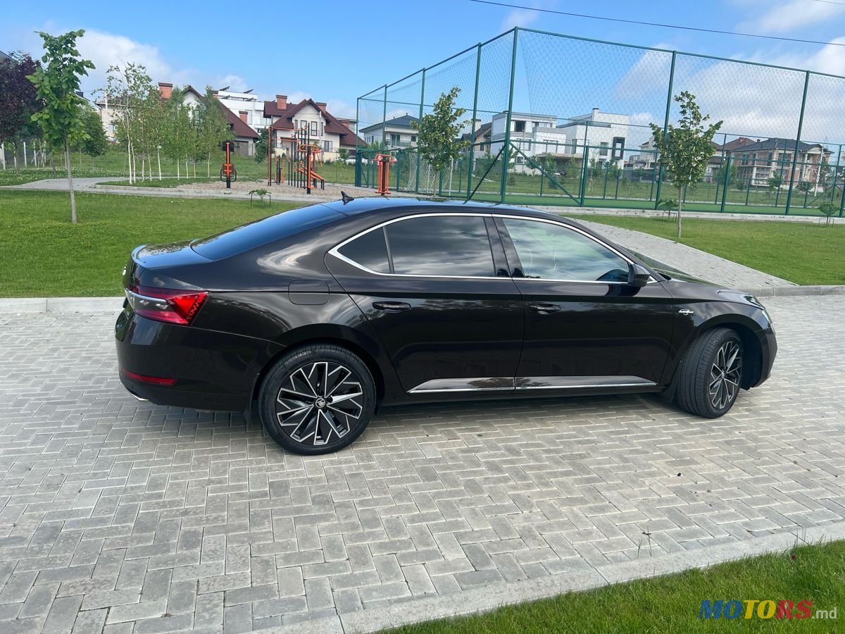 2020' Skoda Superb photo #4