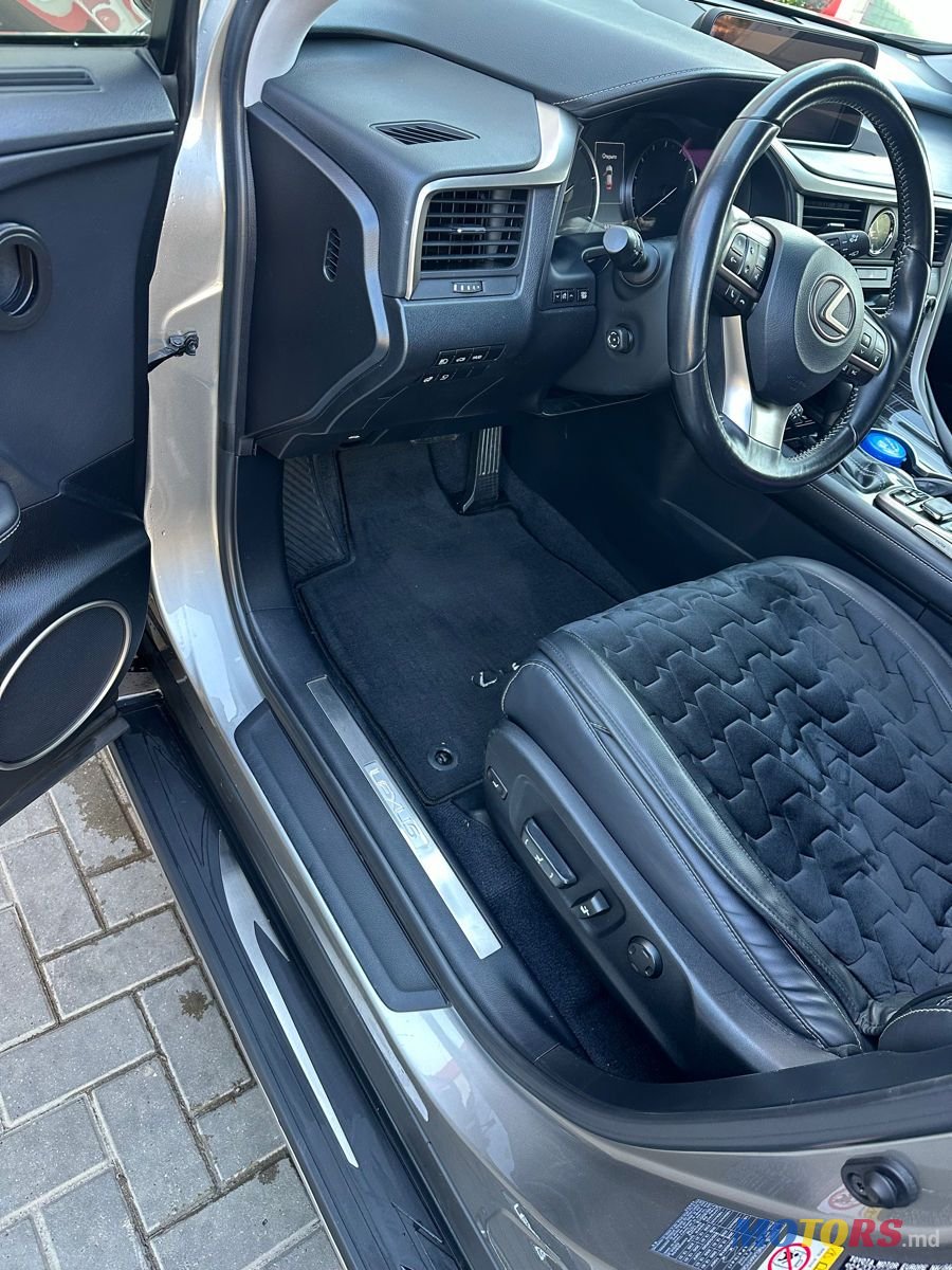 2019' Lexus Rx Series photo #4