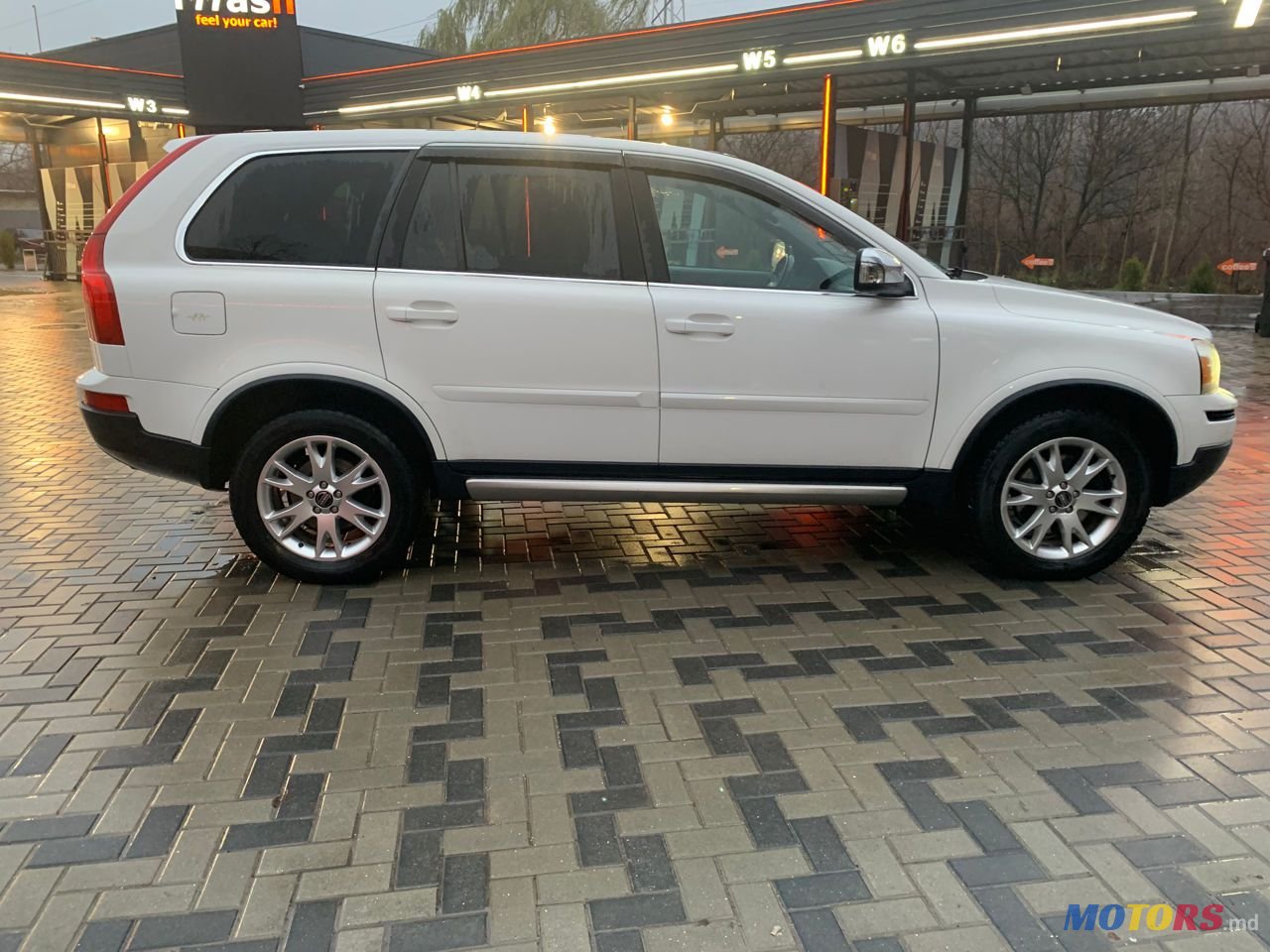2011' Volvo XC90 photo #6