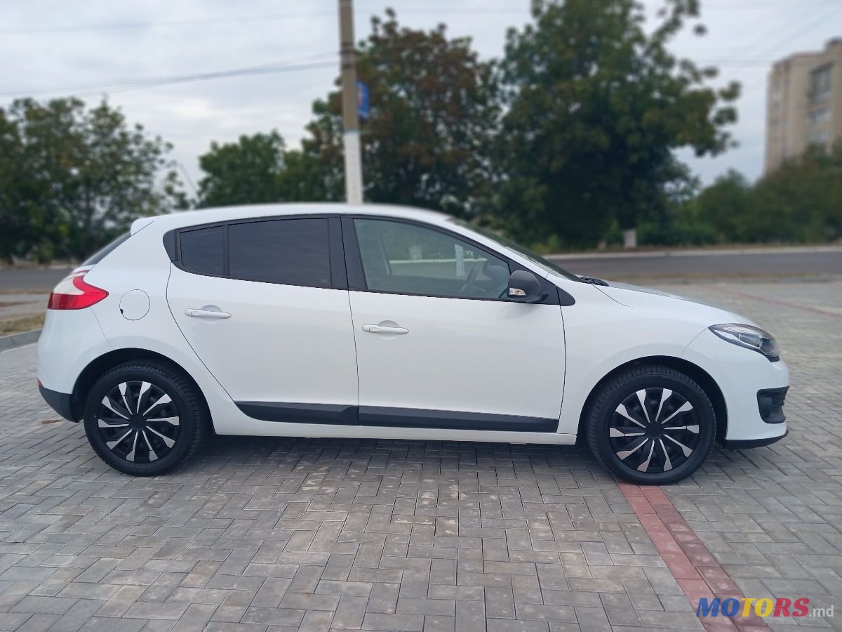 2014' Renault Megane photo #4