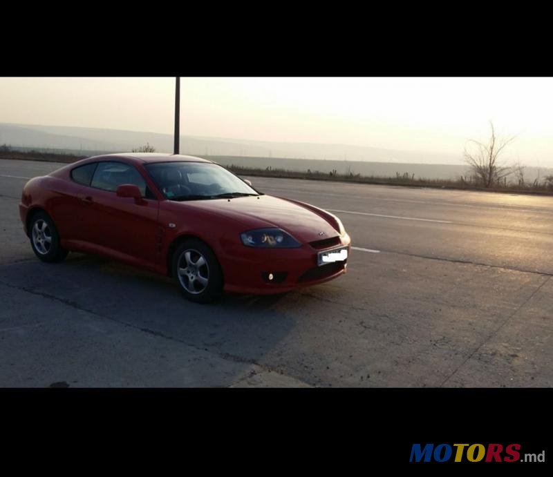 2005' Hyundai Coupe photo #1