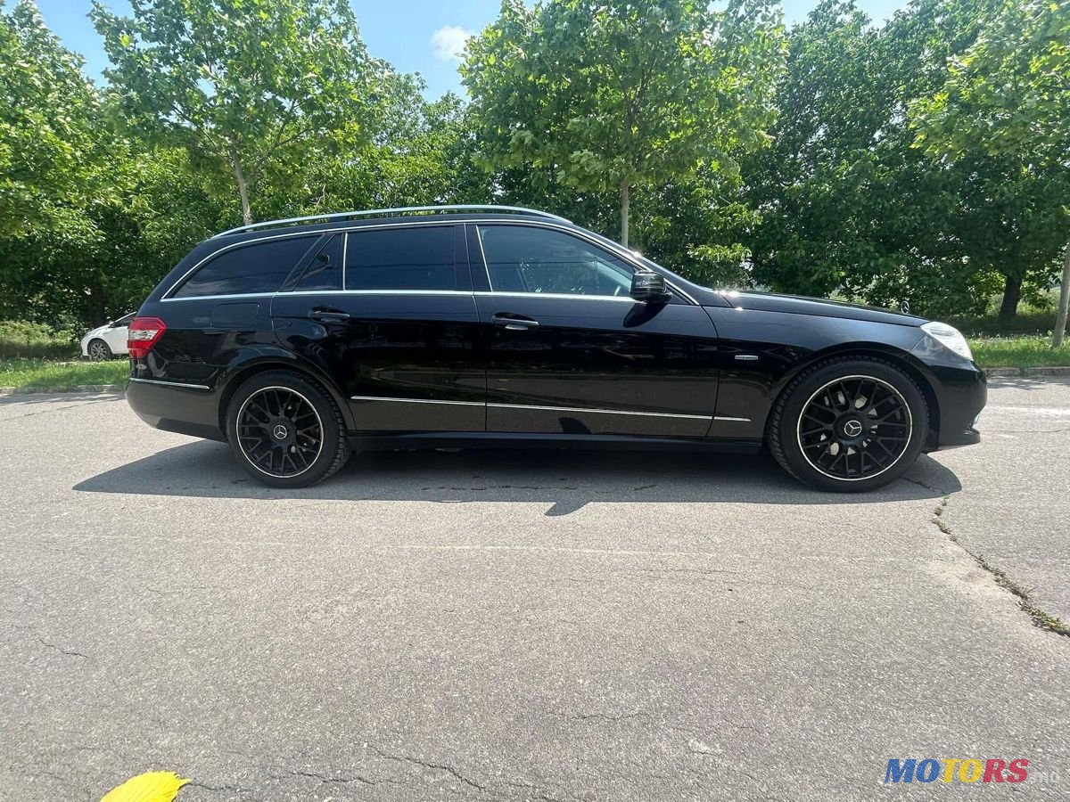 2010' Mercedes-Benz E-Class photo #4