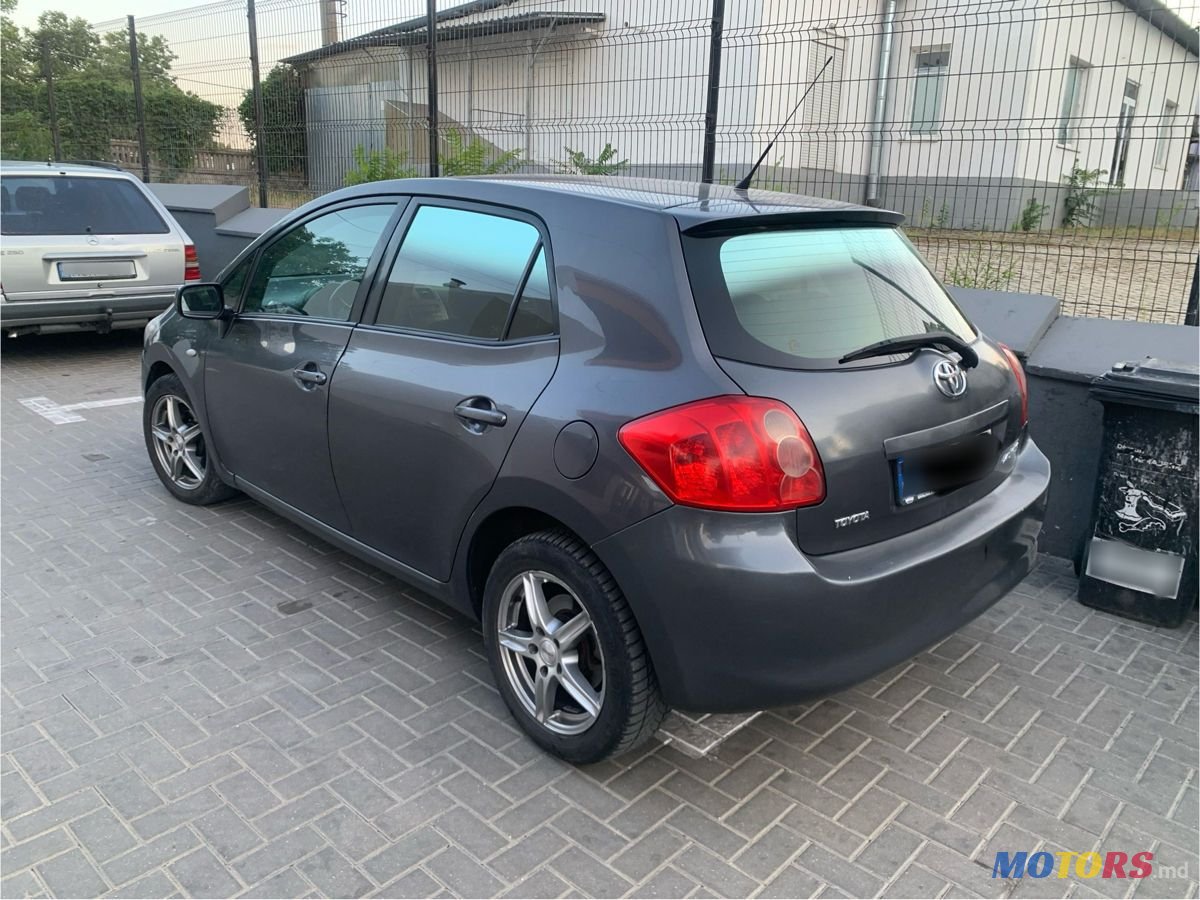 2008' Toyota Auris photo #4