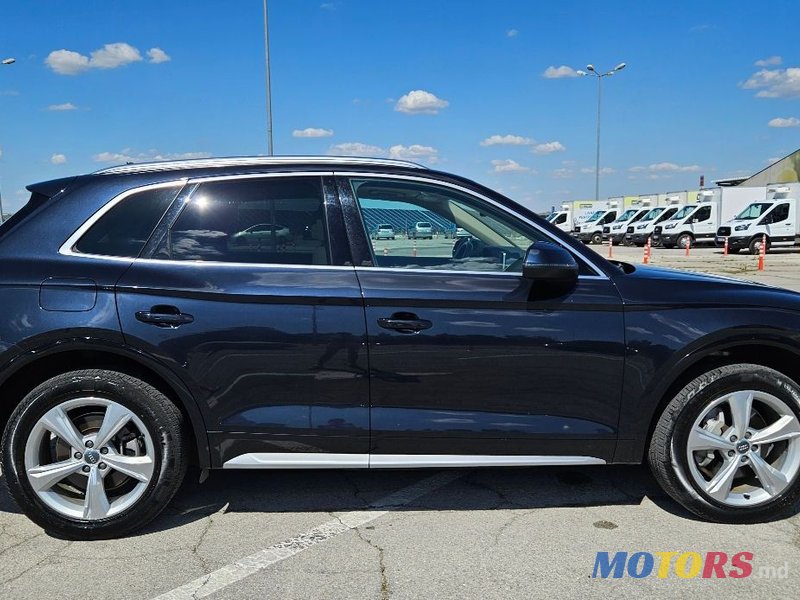 2020' Audi Q5 photo #5