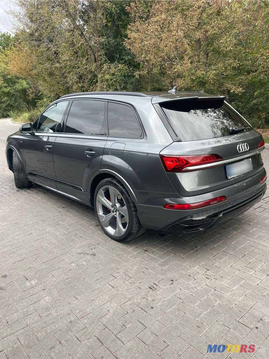 2020' Audi Q7 photo #4