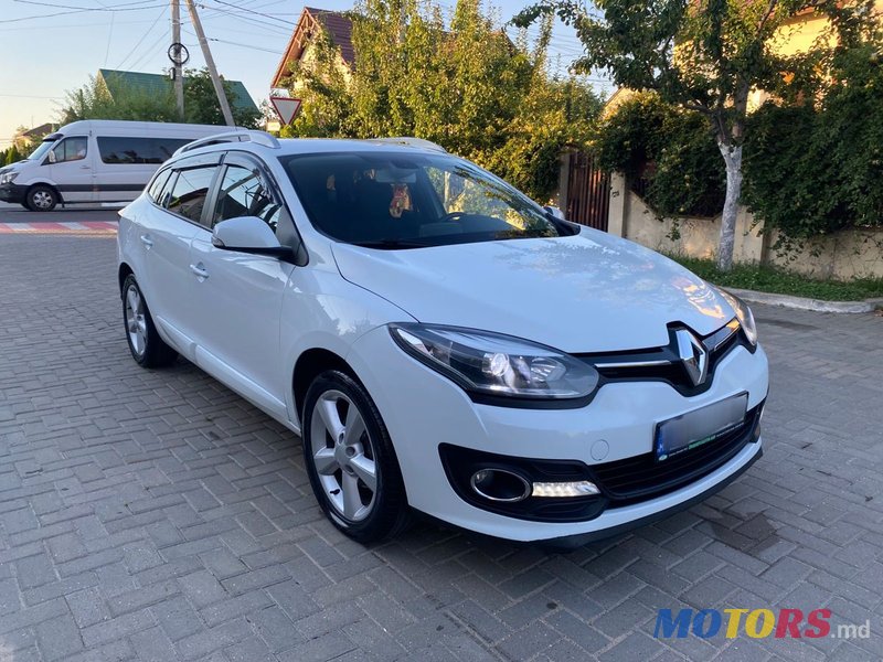 2014' Renault Megane photo #3