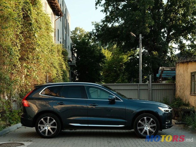 2020' Volvo XC60 photo #5