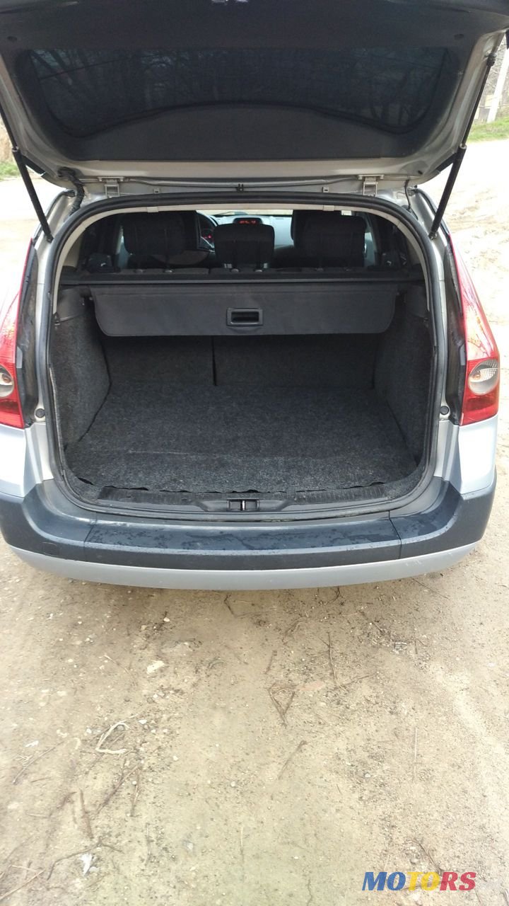 2006' Renault Megane photo #5