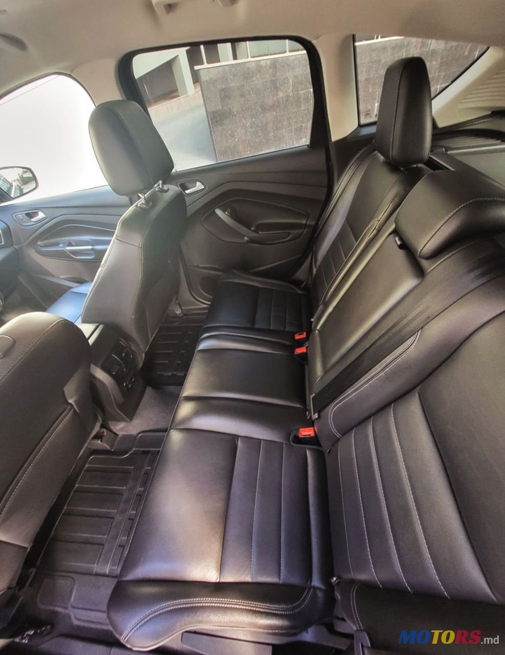 2013' Ford C-MAX photo #6