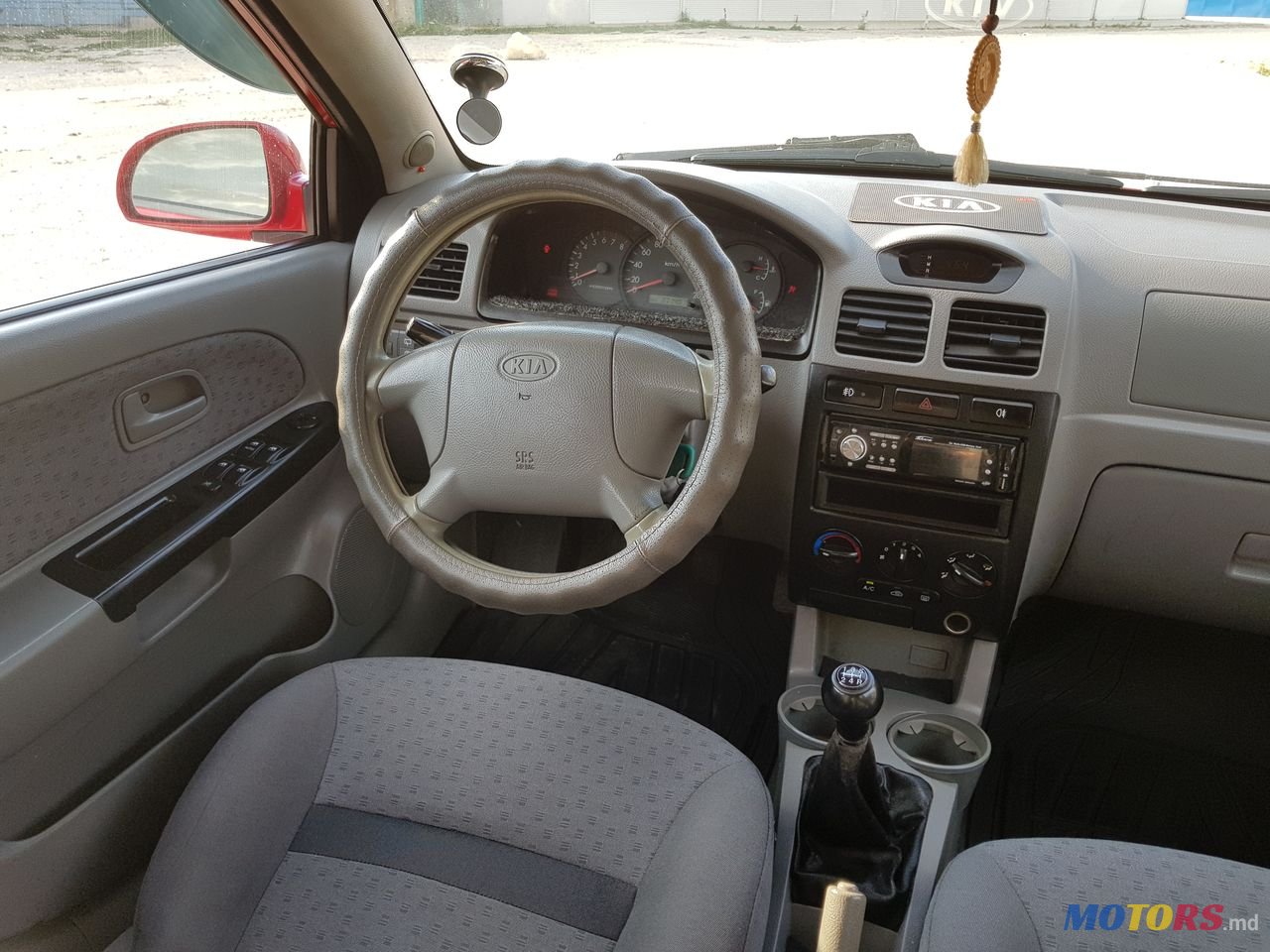 2003' Kia Rio photo #3