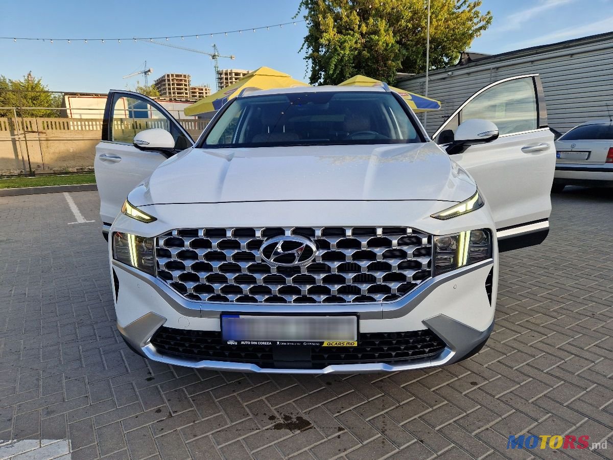 2020' Hyundai Santa Fe photo #3