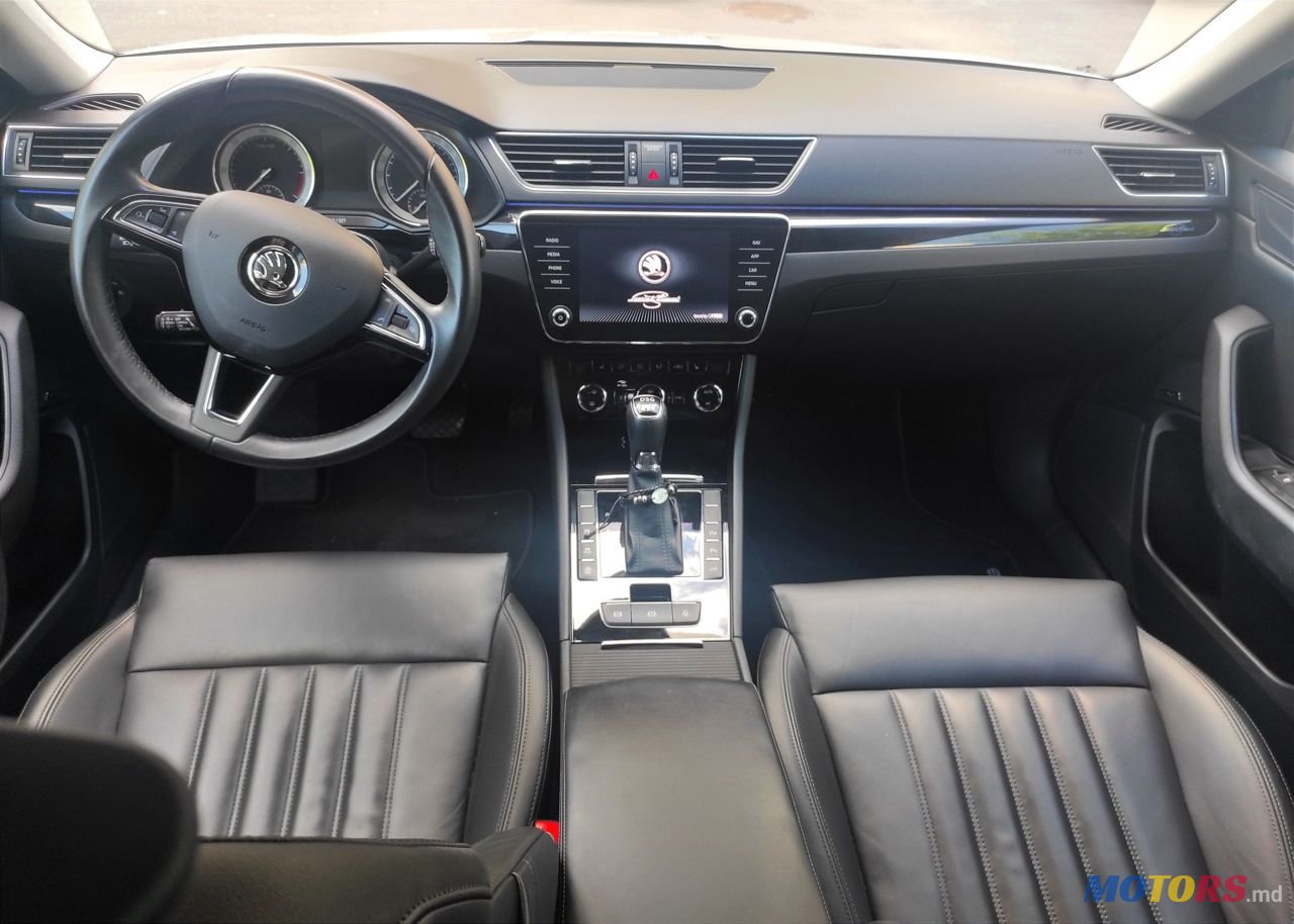 2018' Skoda Superb photo #6