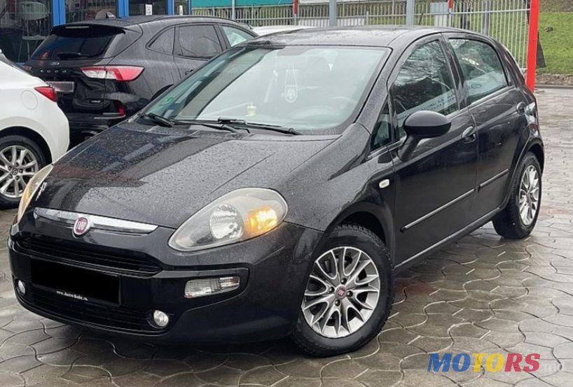 2012' Fiat Punto photo #3