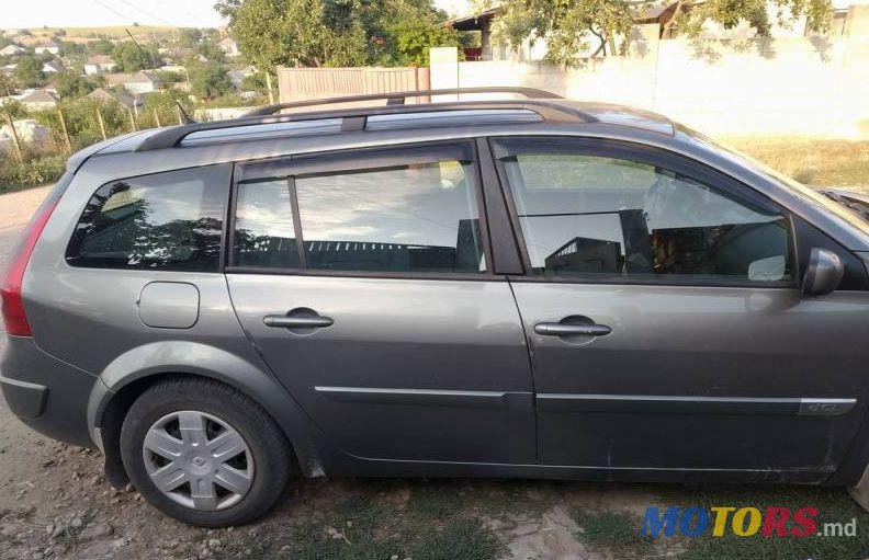 2004' Renault Megane photo #1