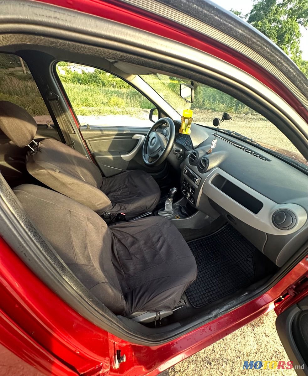 2010' Dacia Logan photo #5