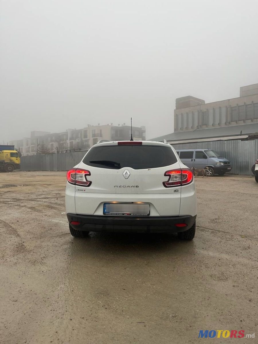 2014' Renault Megane photo #4