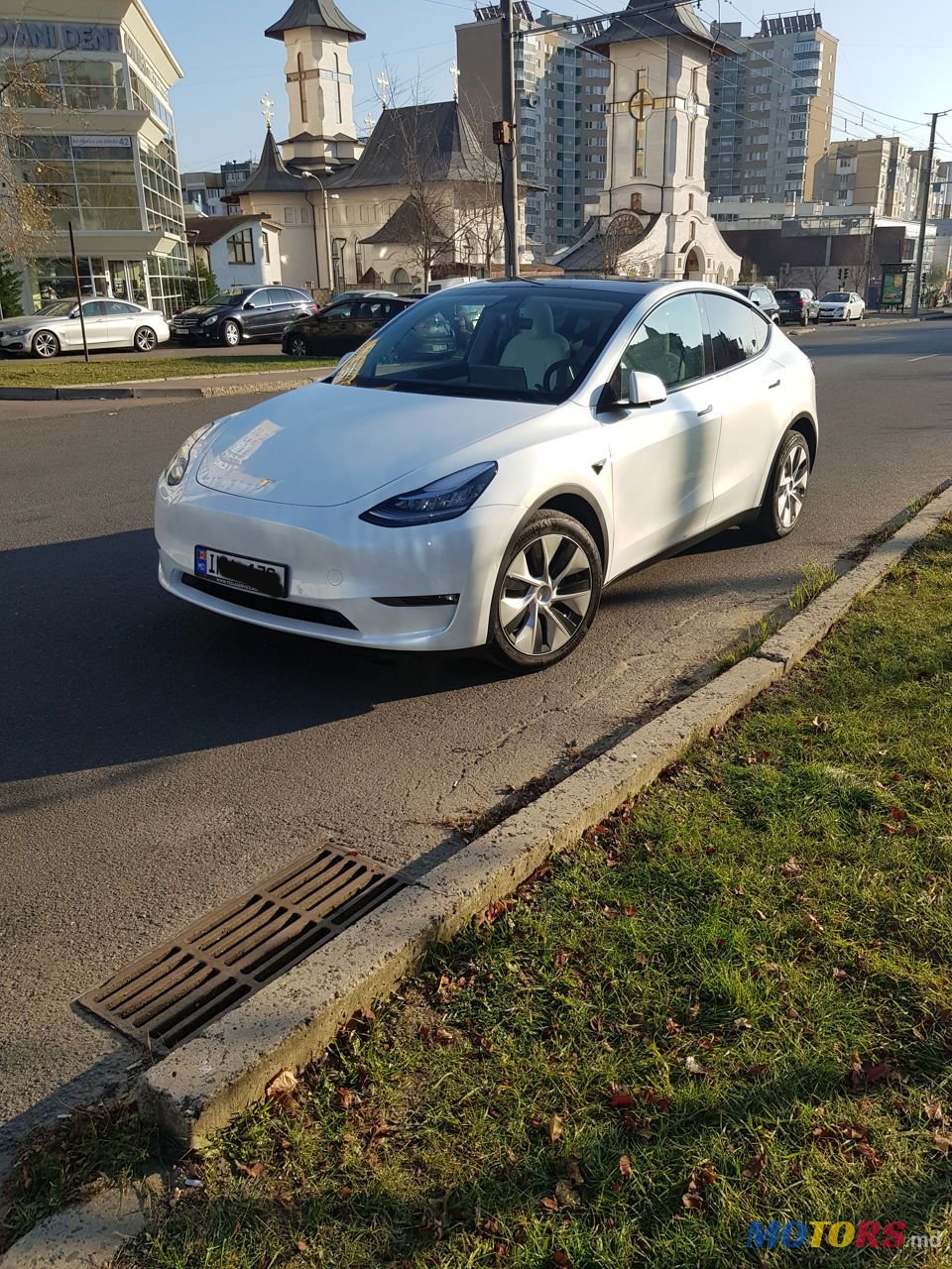 2022' Tesla Model Y photo #2