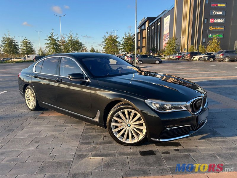 2018' BMW 7 Series photo #2