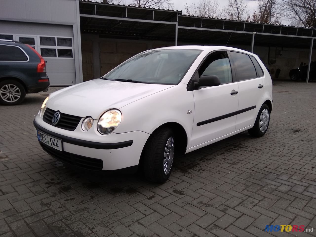 2004' Volkswagen Polo photo #5