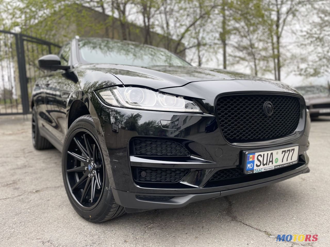 2017' Jaguar F-Pace photo #1