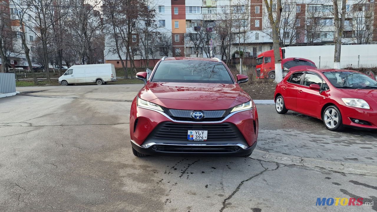 2020' Toyota Venza photo #2