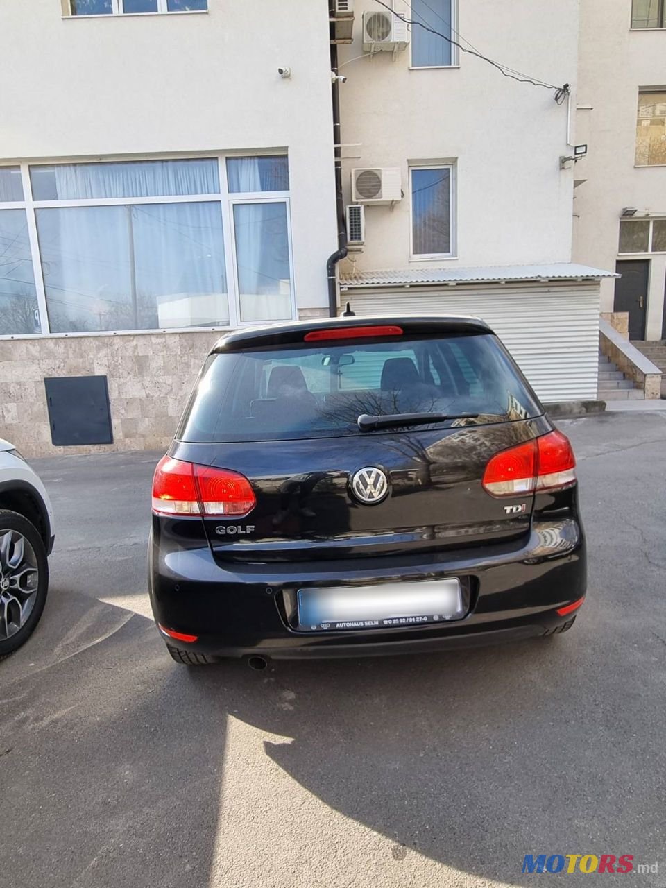 2011' Volkswagen Golf photo #5