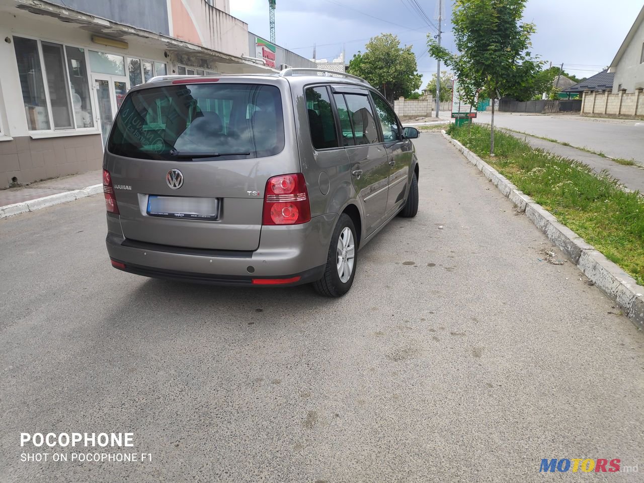 2008' Volkswagen Touran photo #4