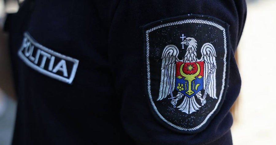 В Пухаченах произошел скандал между пьяной сотрудницей полиции и водителем