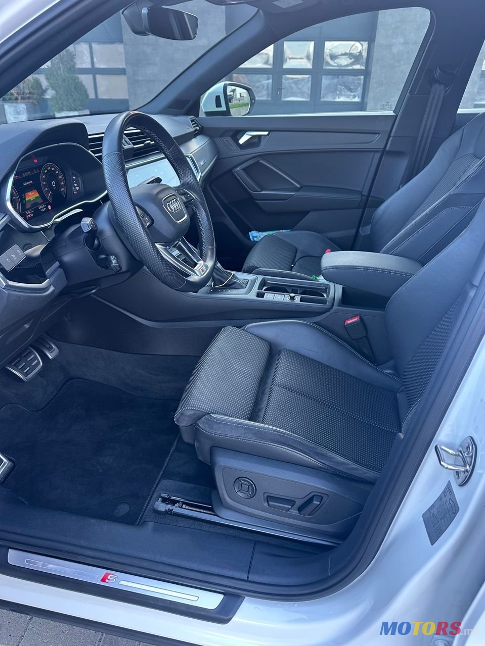 2021' Audi Q3 photo #5