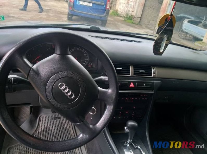 2001' Audi A6 photo #2