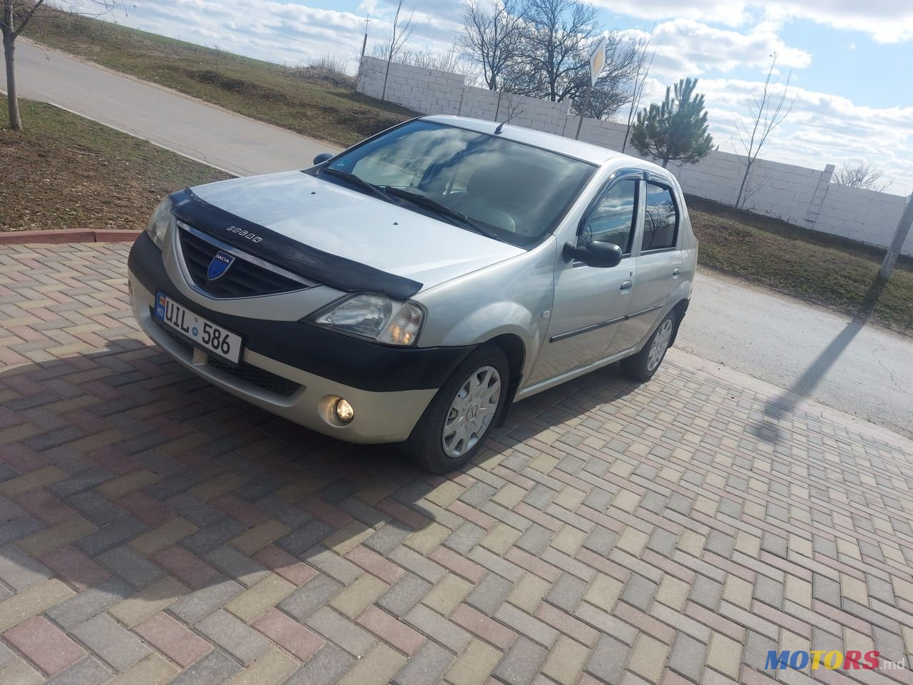 2007' Dacia Logan photo #1