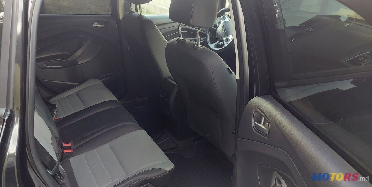 2013' Ford C-MAX photo #3