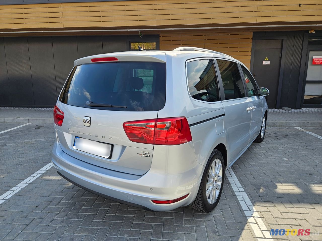 2015' SEAT Alhambra photo #4