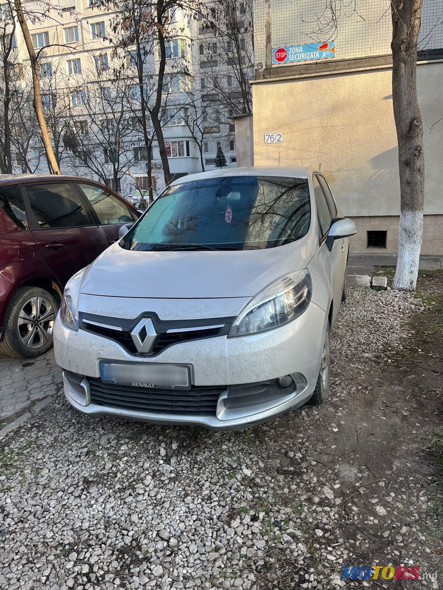 2012' Renault Grand Scenic photo #1